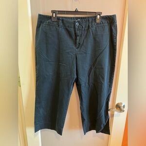 Faded black GAP capris size 16